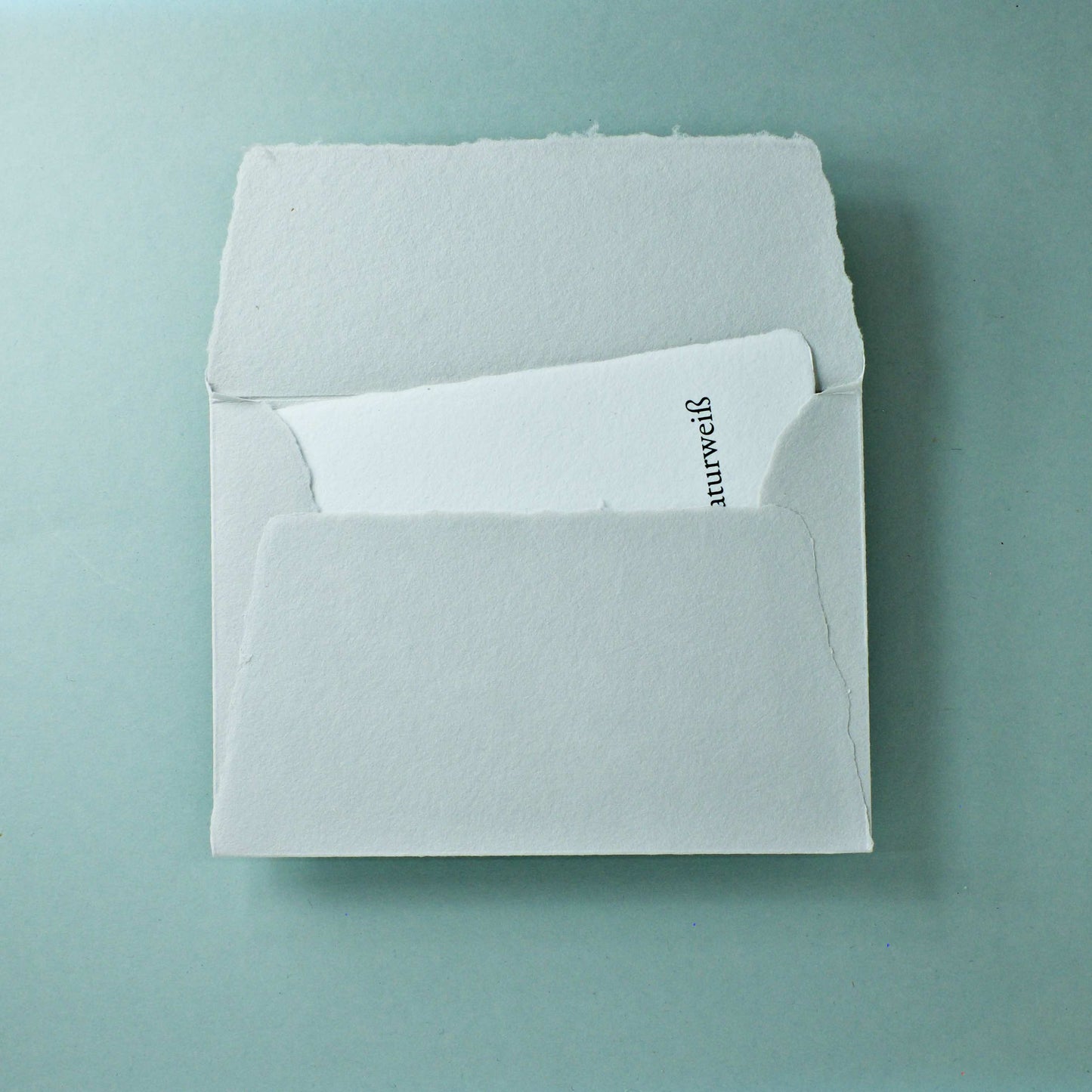 Büttenpapier-Umschlag C6 - Trapezlasche  -  lichtgrau